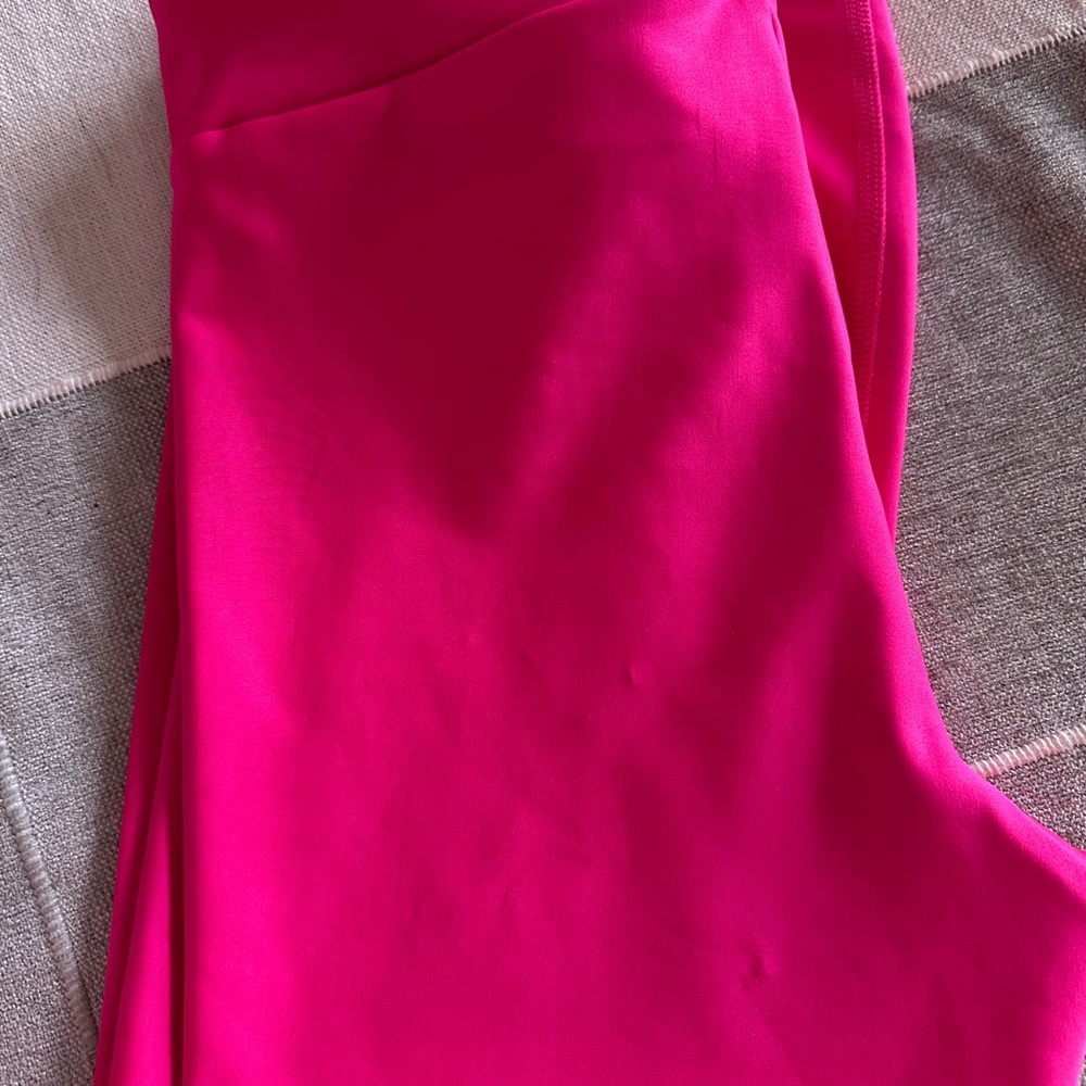ALO Yoga High-Waist Airbrush Capri in Neon Pink - Picture 7 of 8